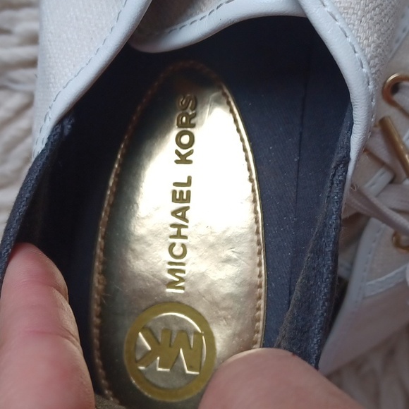 Michael Kors sneakers - Picture 4 of 16